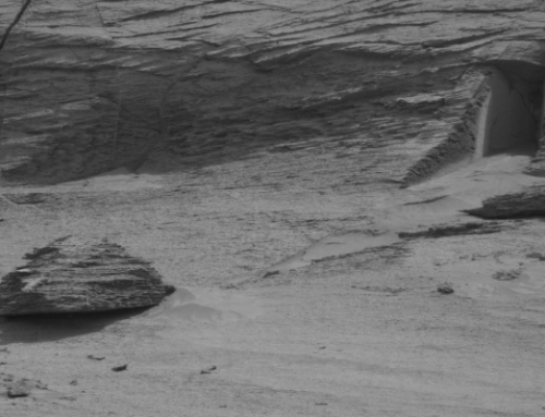 火星上发现“一道门”？NASA好奇号拍到的这张照片引发网友好奇！